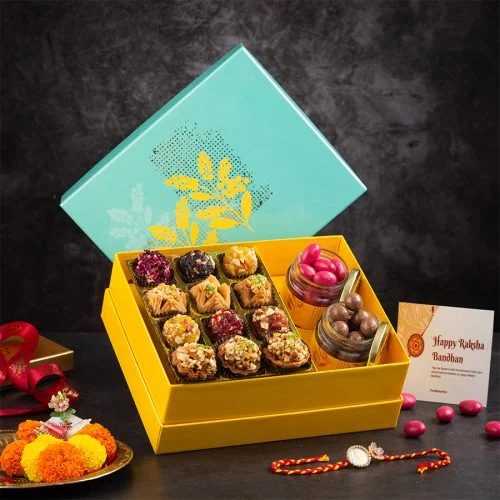 Splendid Rakhi Celebration Gift Set